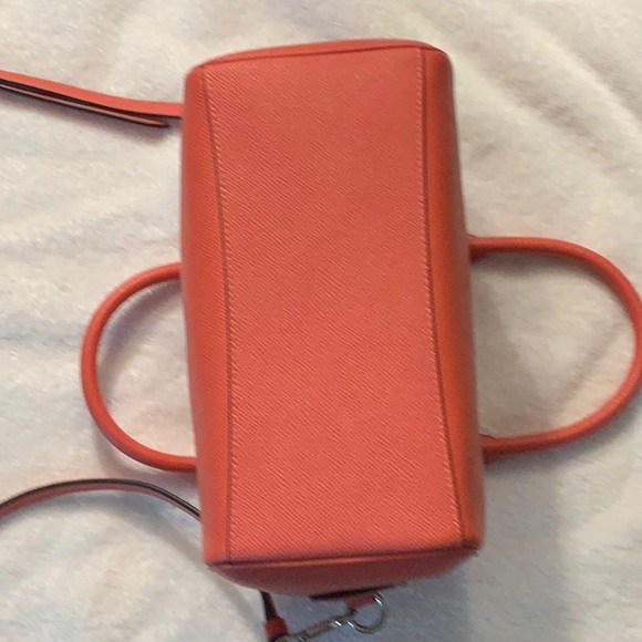 Coach coral bag never used - Picture 2 of 7